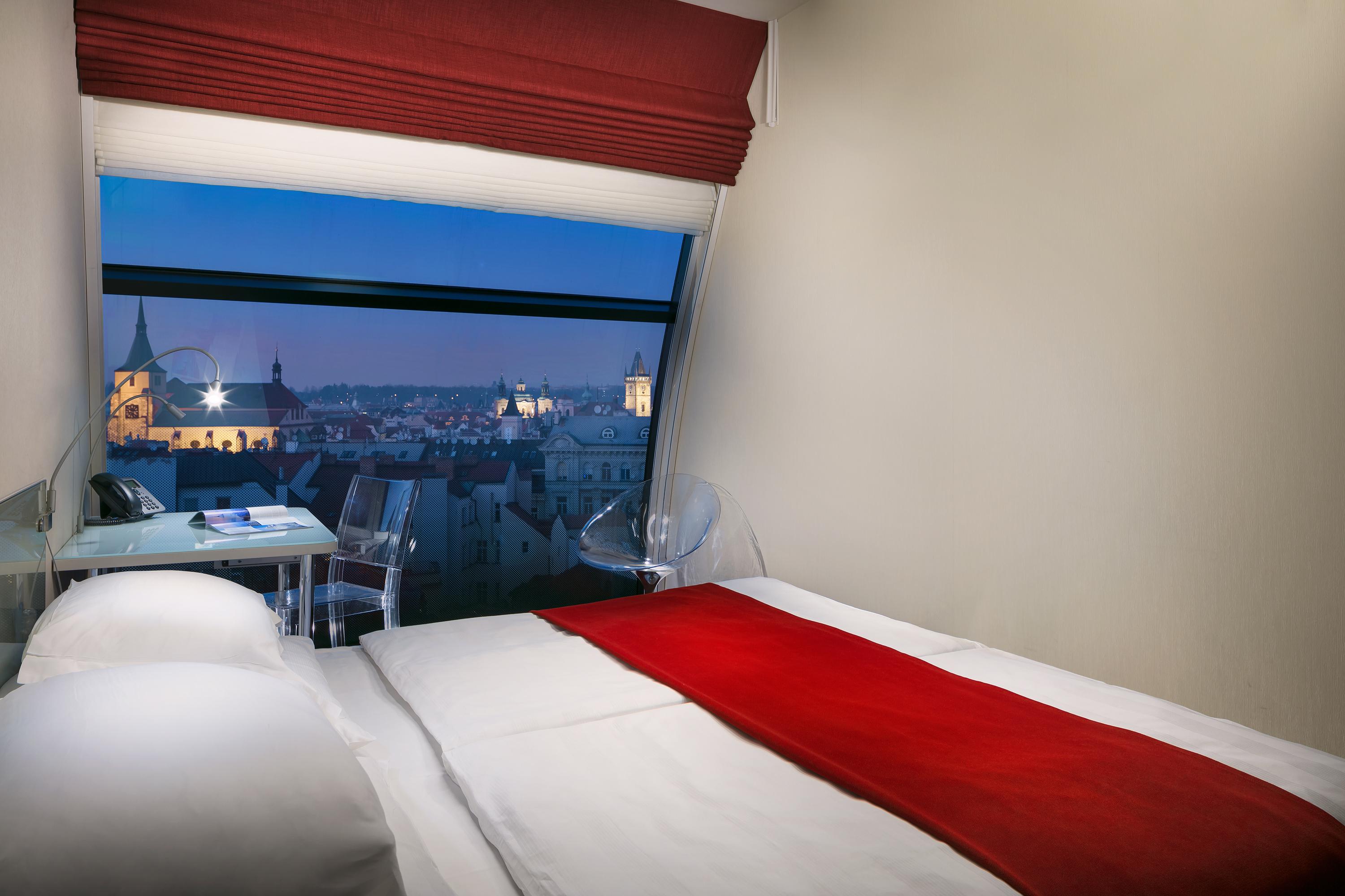 Metropol Design Old Town Отель